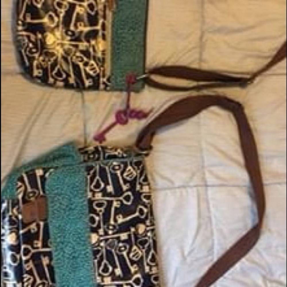 Fossil bags